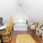 Unique 2 Bedroom Apartment Downtown