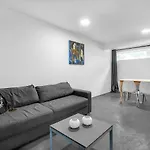 Lovely Studio Apartment With Hot Tub