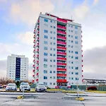 City View, Bright & Cozy - Free Parking