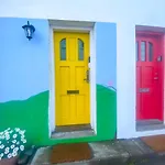 Enjoy Reykjavik Yellow Door Apartment
