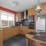 Charming Downtown Apartment - Perfect Location