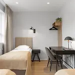 22 Hill Hotel