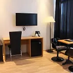 4th Floor Hotel