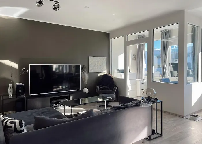 Centrally Located, Comfy, And Spacious Apartment.