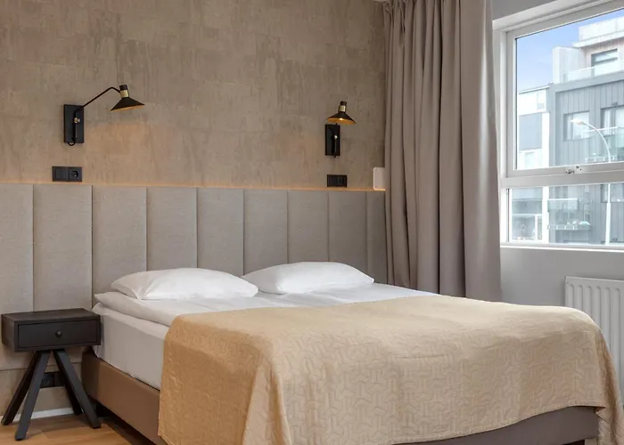22 Hill Hotel