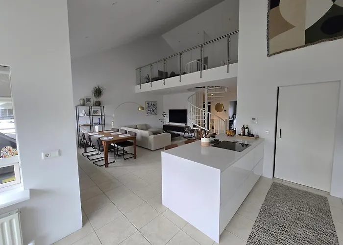 Luxurious Family Apartment