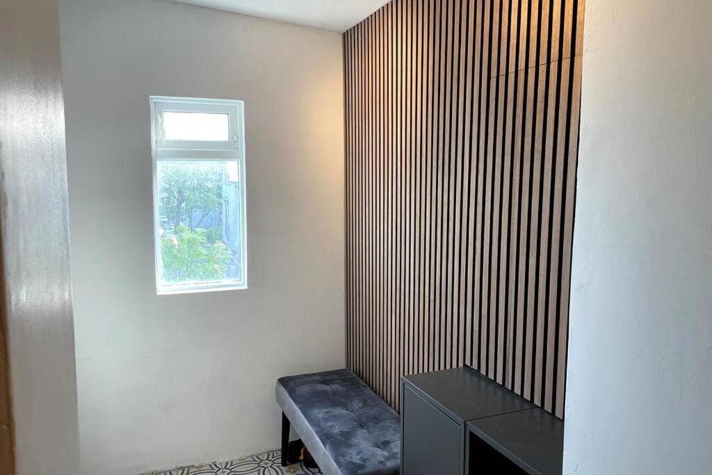 Apartamento Cozy Two Storey House In Center Of Reykjavík