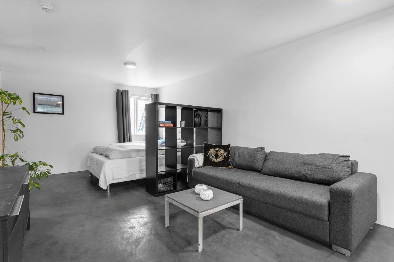 Lovely Studio With Hot Tub Apartment