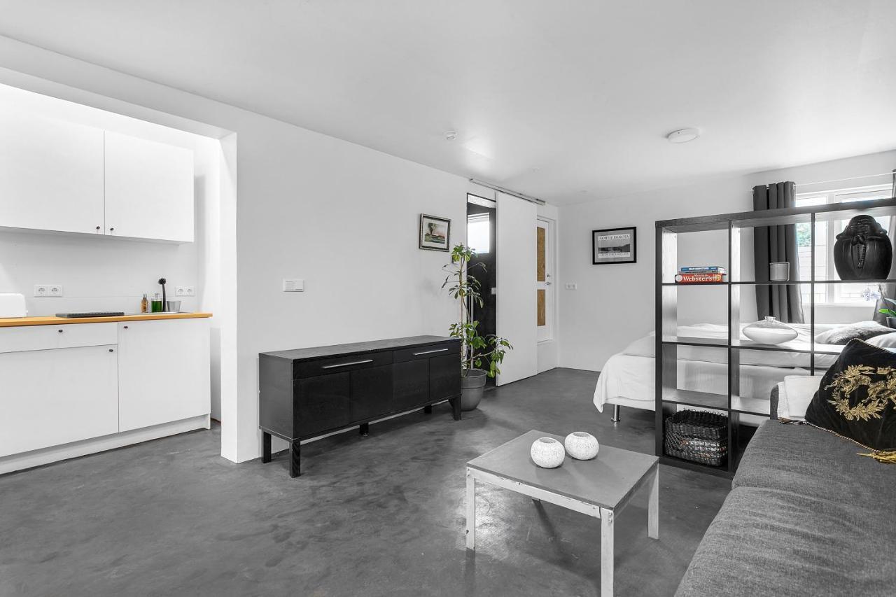 Lovely Studio With Hot Tub Apartment