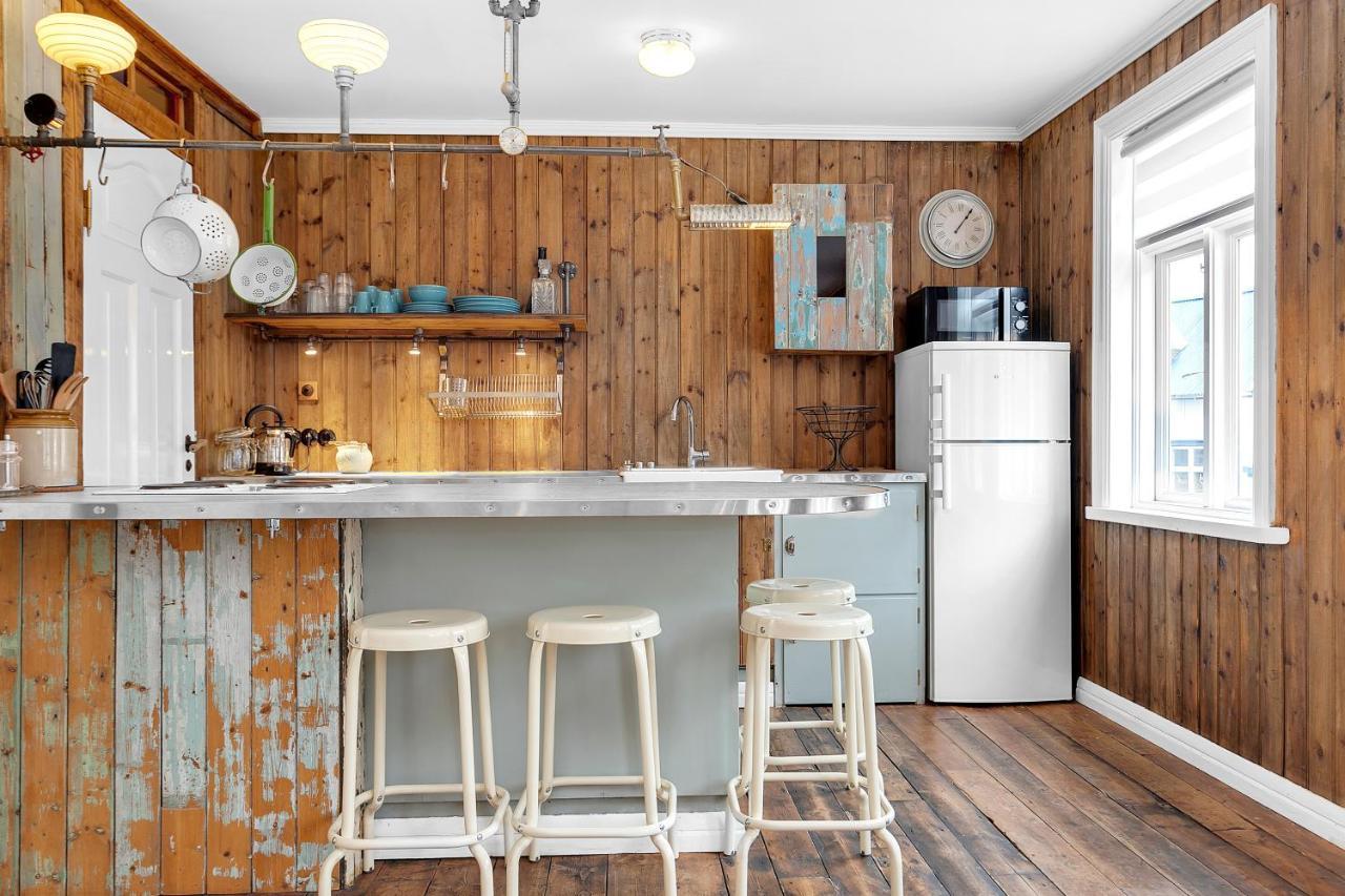 Rustic Retreat In The Center Of Apartment *