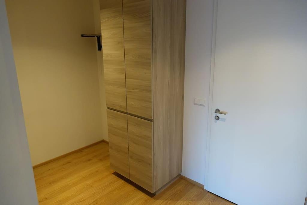 Beautiful Flat In Downtown With A Veiw *