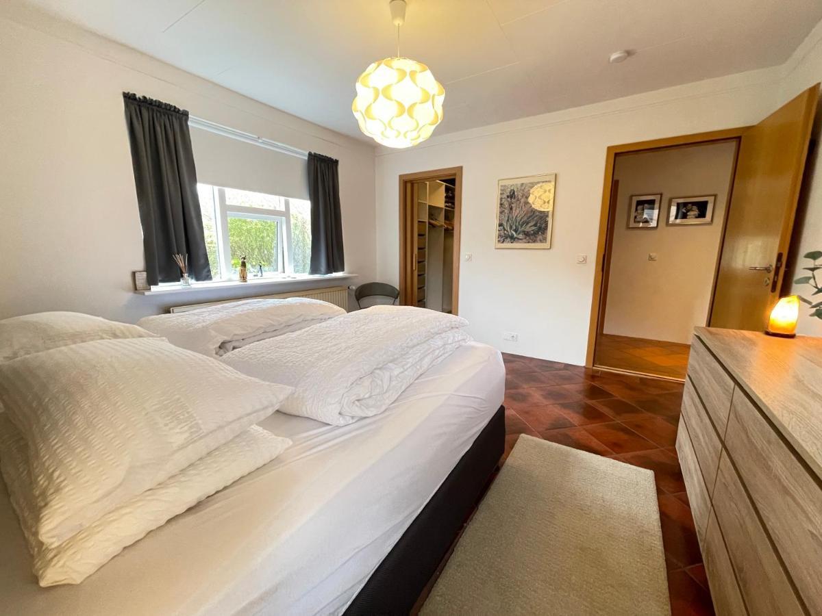 Holiday home Spacious And Cozy 4 Bedroom House In *