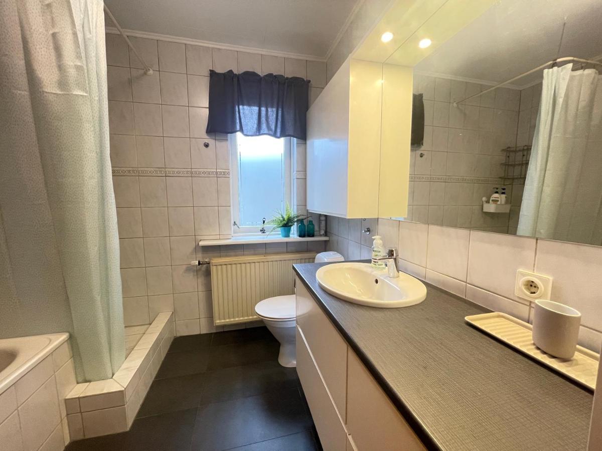 Spacious And Cozy 4 Bedroom House In * Reykjavik
