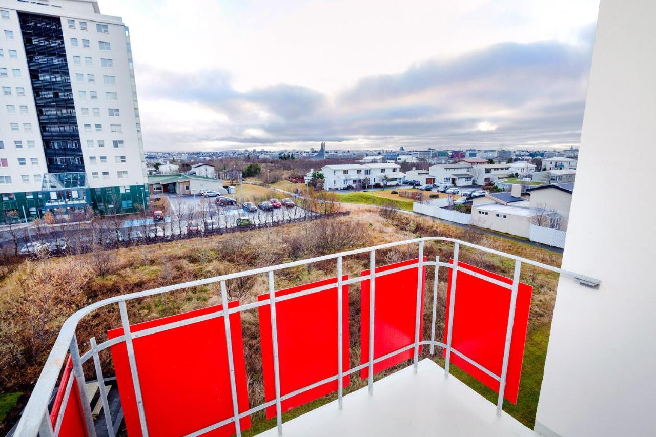 Apartment View, Bright & Cozy - Free Parking *