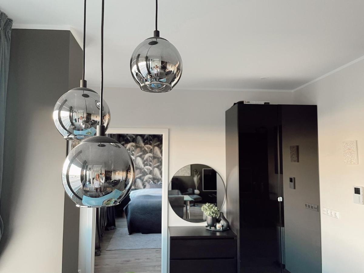 Centrally Located, Comfy, And Spacious Apartment. Apartment