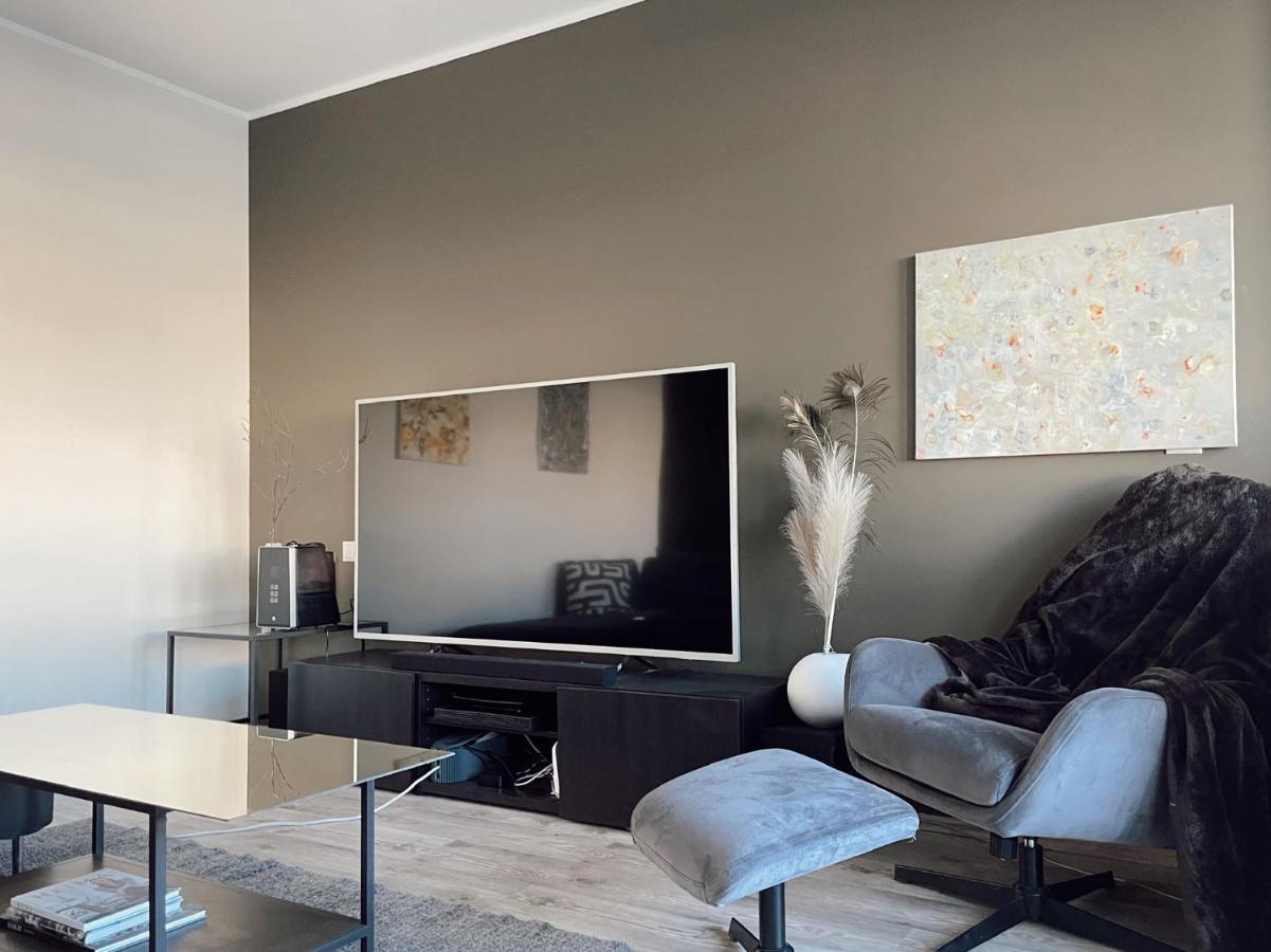 Apartment Centrally Located, Comfy, And Spacious Apartment. Reykjavik