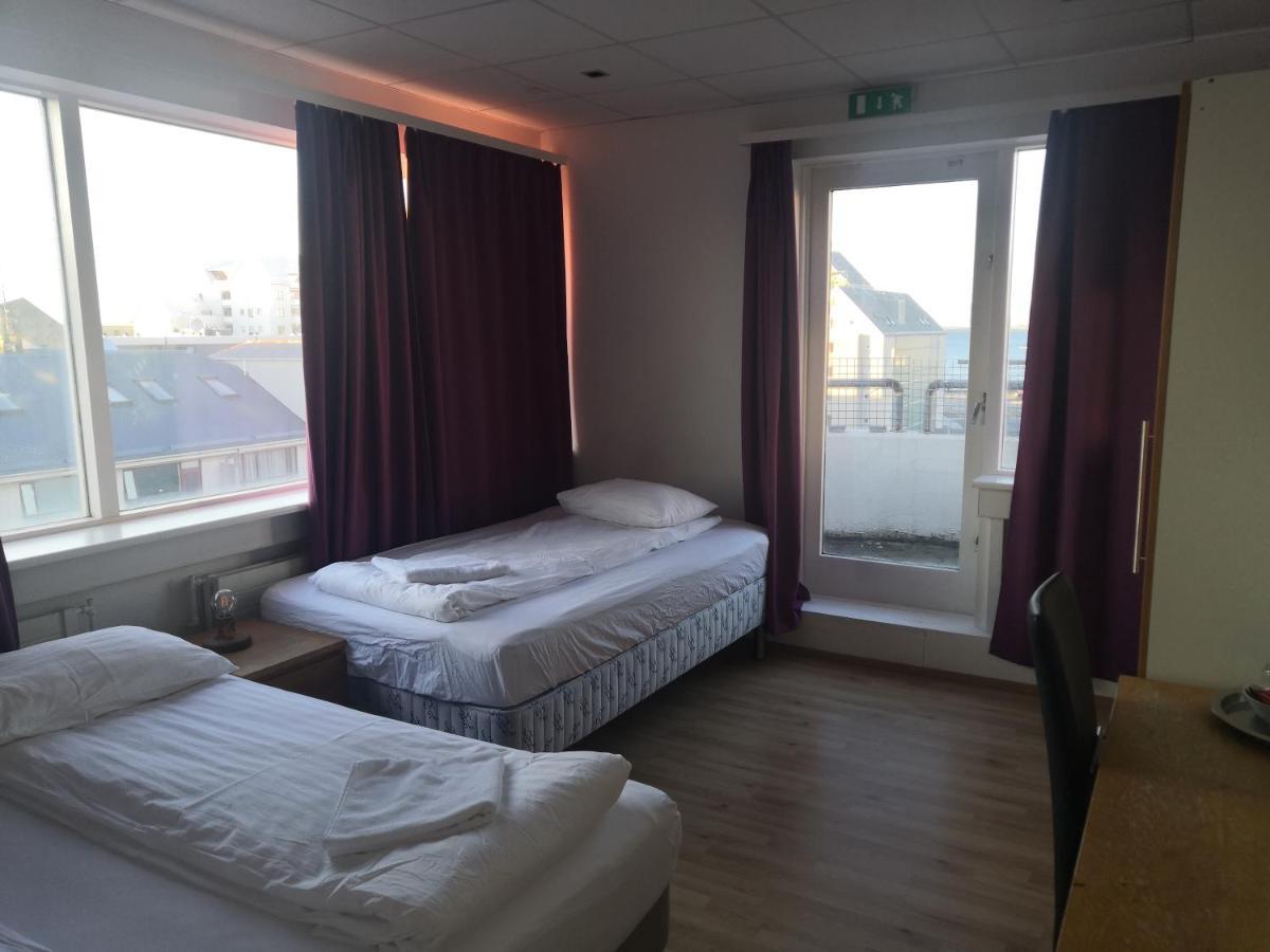 Hotel 101 3*
