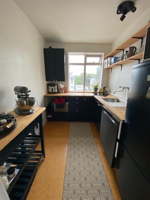 Apartment Charming Two Bedroom In Vesturbaer Donwtown Reykjavík