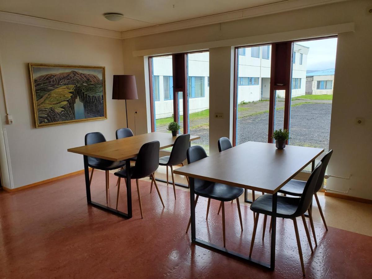 Vithines * Reykjavík