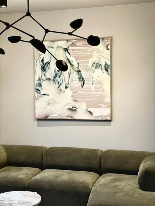 Apartment Private Lux 2br & 2ba Center With Free Parking *