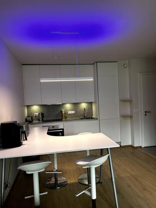 A Modern & Homely