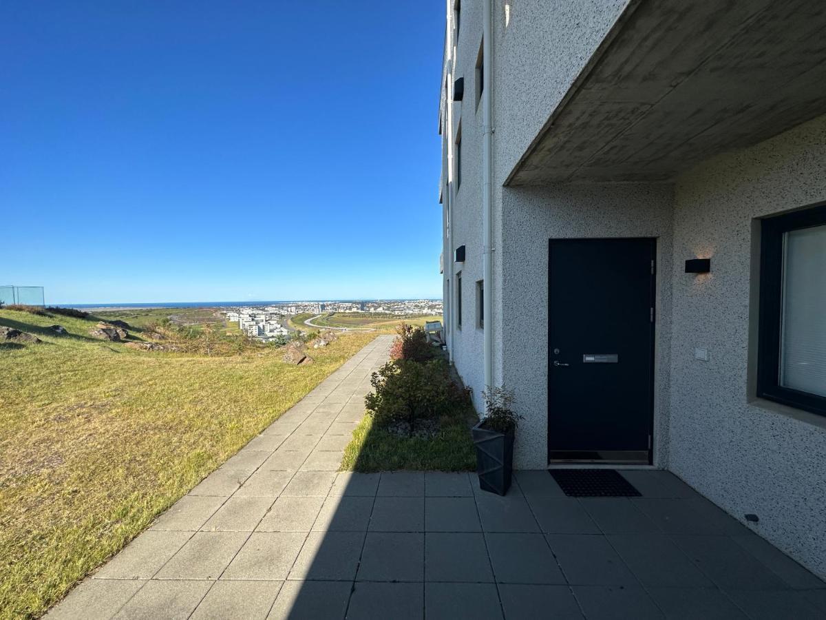 In Austurkor- Birta * Reykjavík