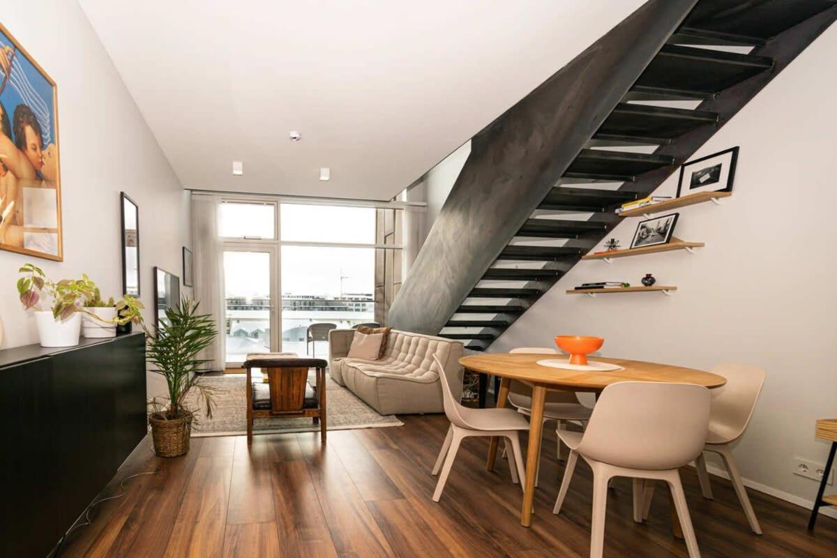 Brietartun - 2 Floors One Bedroom * Reiquiavique