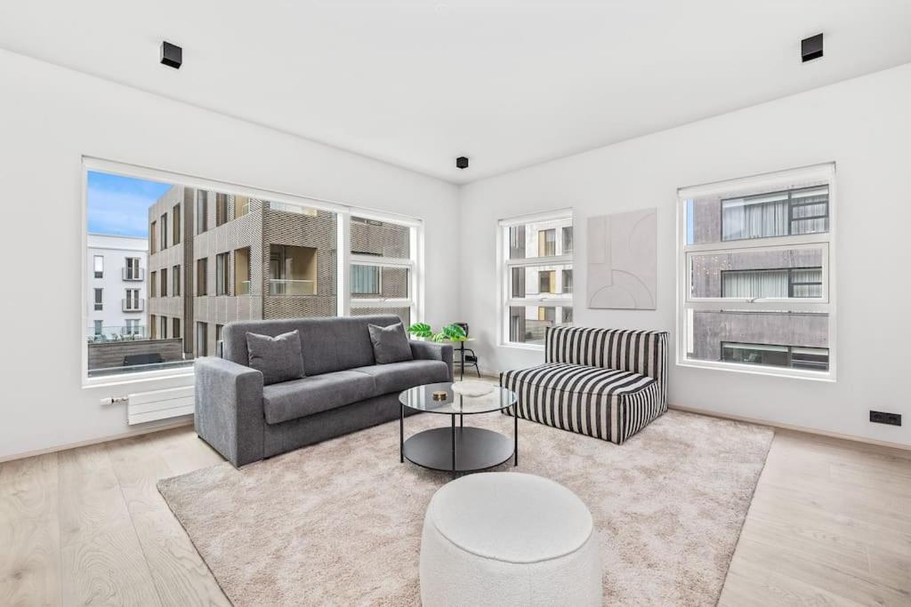 Modern Lux Retreat With 2br&2ba Heart Of The City Apartment