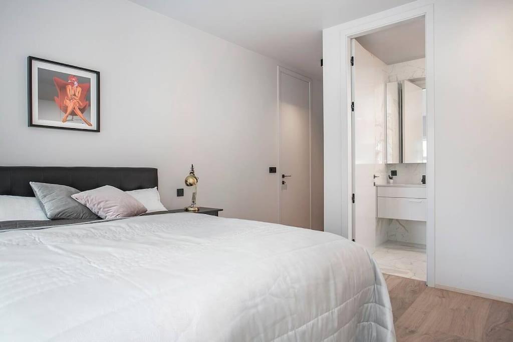 Apartment Modern Lux Retreat With 2br&2ba Heart Of The City