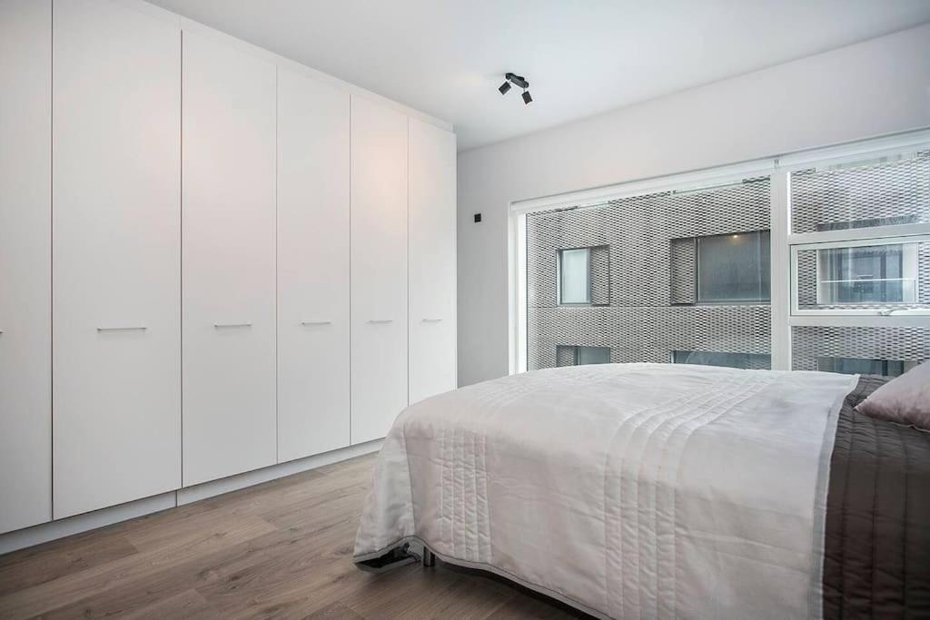 Modern Lux Retreat With 2br&2ba Heart Of The City *