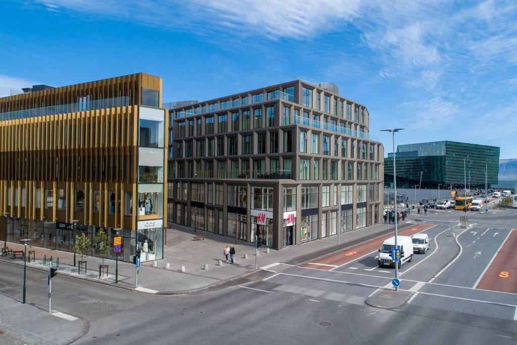 Modern Lux Retreat With 2br&2ba Heart Of The City * Reykjavik