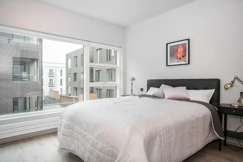 Modern Lux Retreat With 2br&2ba Heart Of The City Apartment *