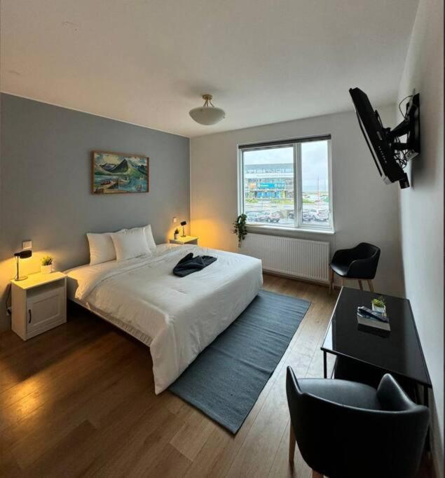 Comfort And Elegance In Downtown, Reykjavik