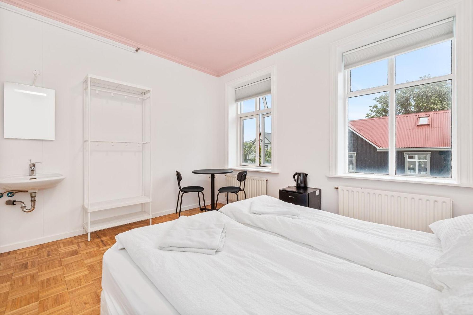 Baldursbra Laufasvegur Guest house