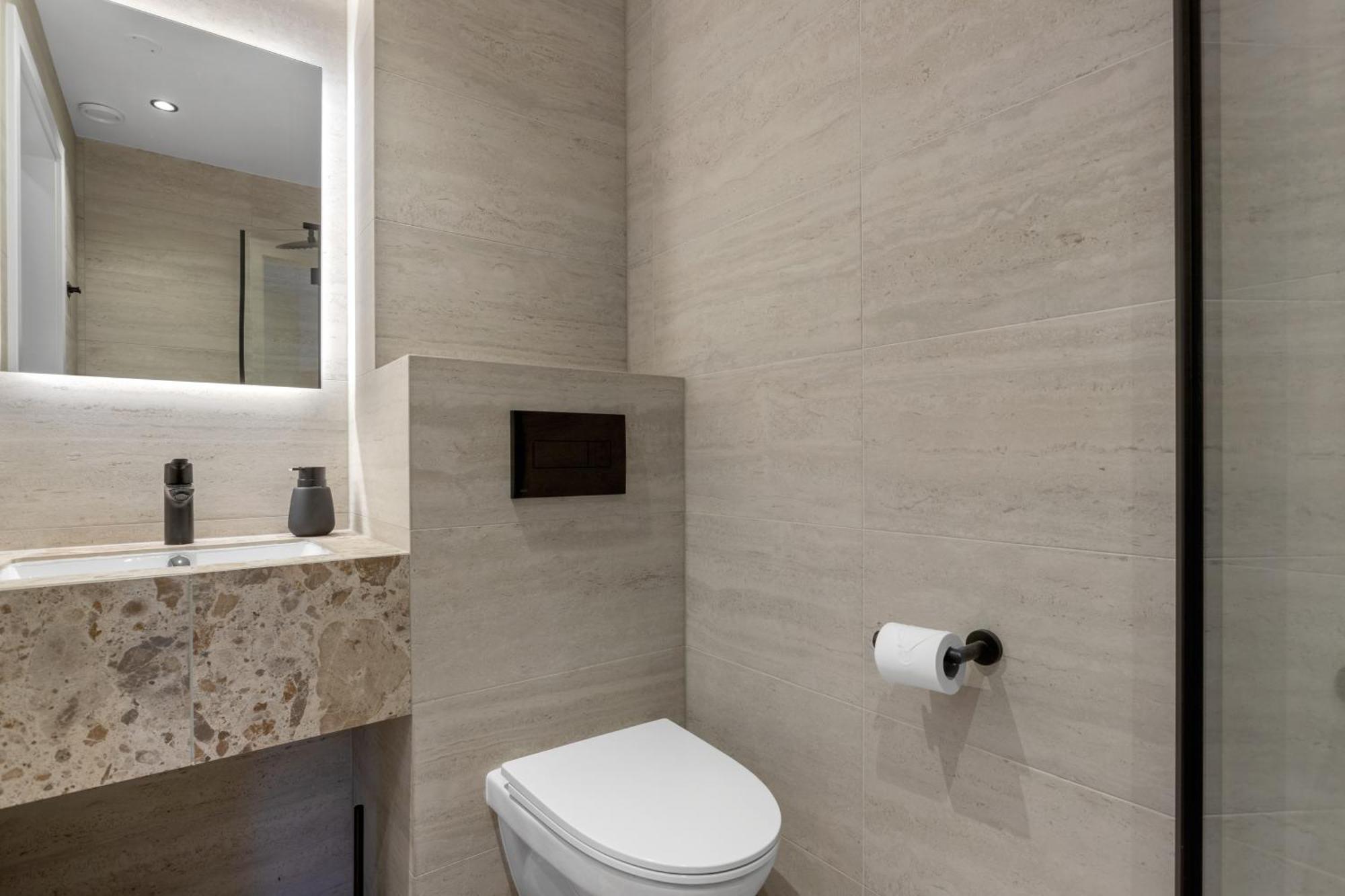 Hotel 22 Hill 3*