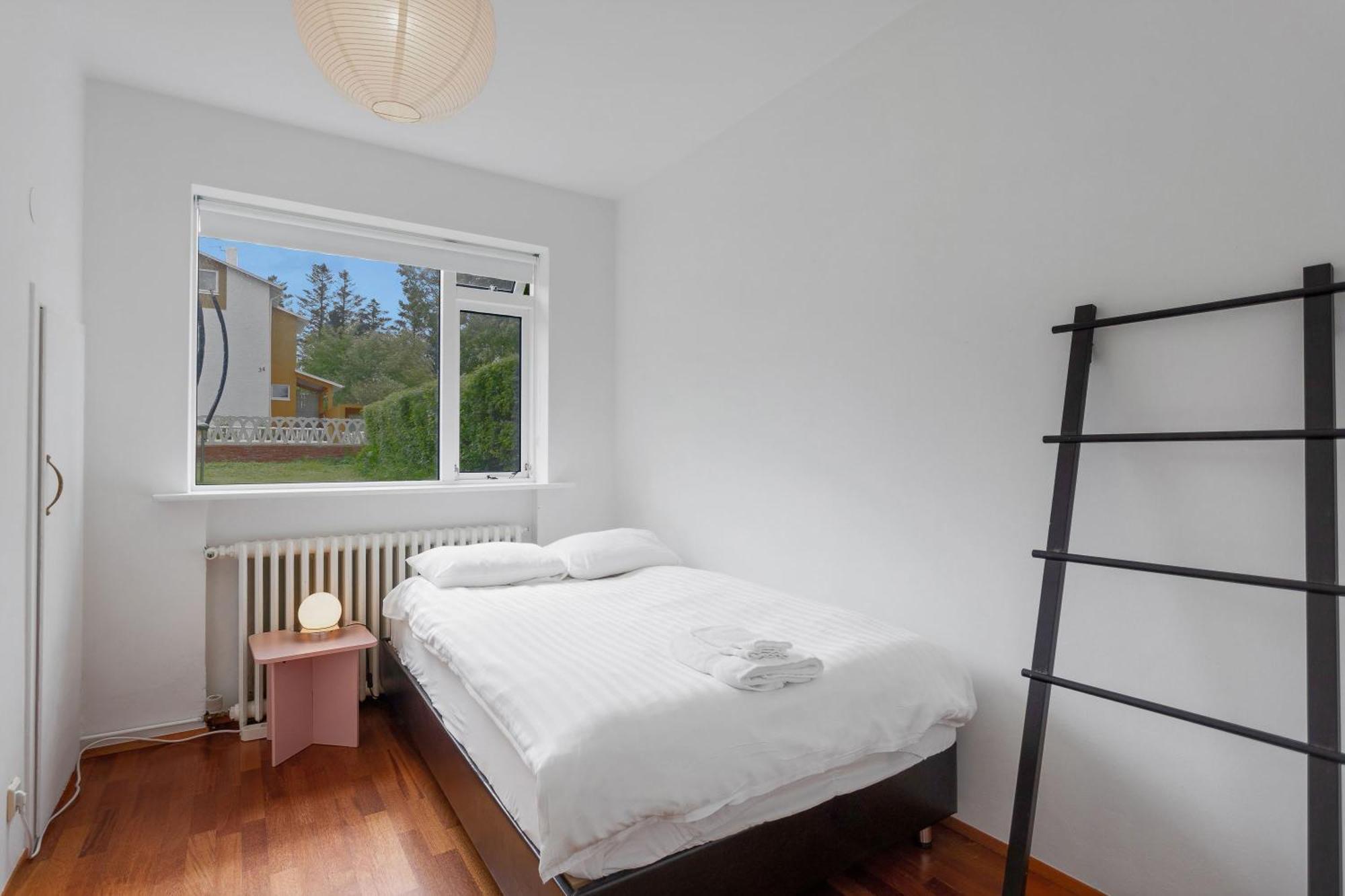 Stylish 2br Close To Center Apartment