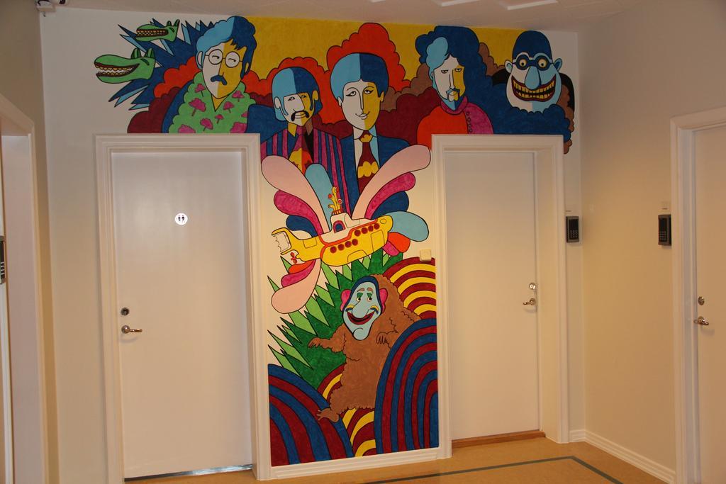 Hostel B47 *
