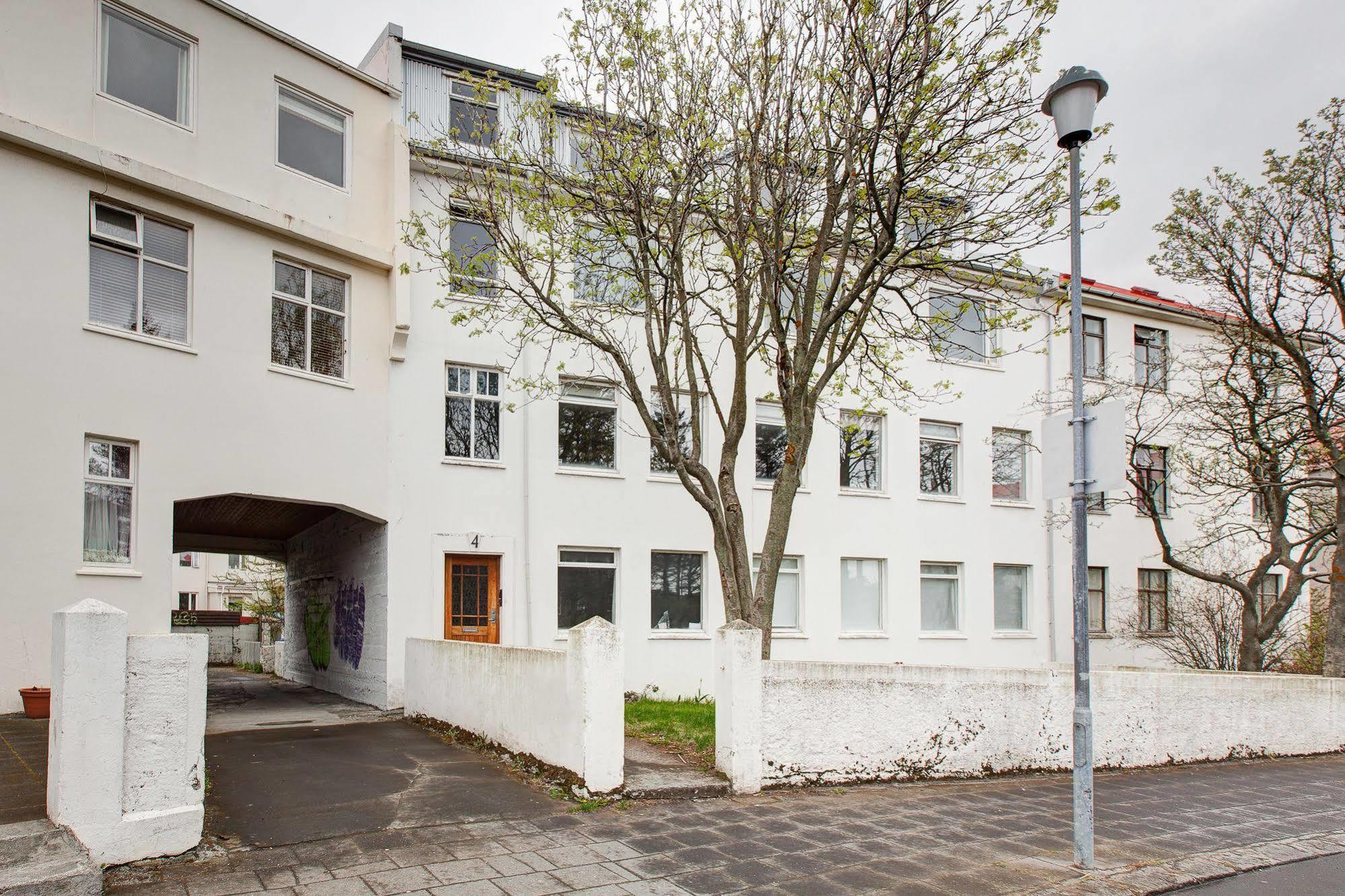 Galtafell Guest house 3*