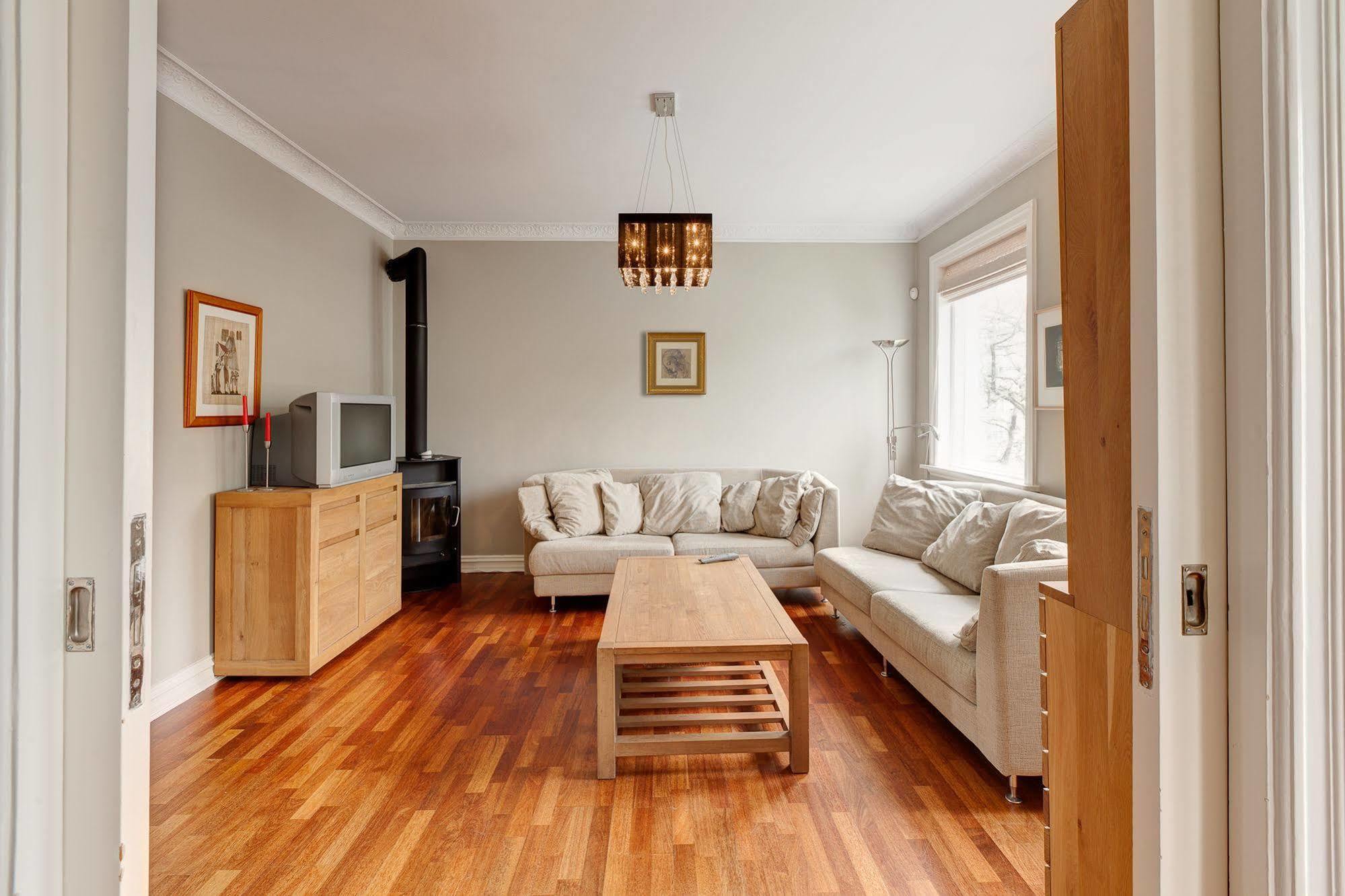 Guest house Galtafell 3*