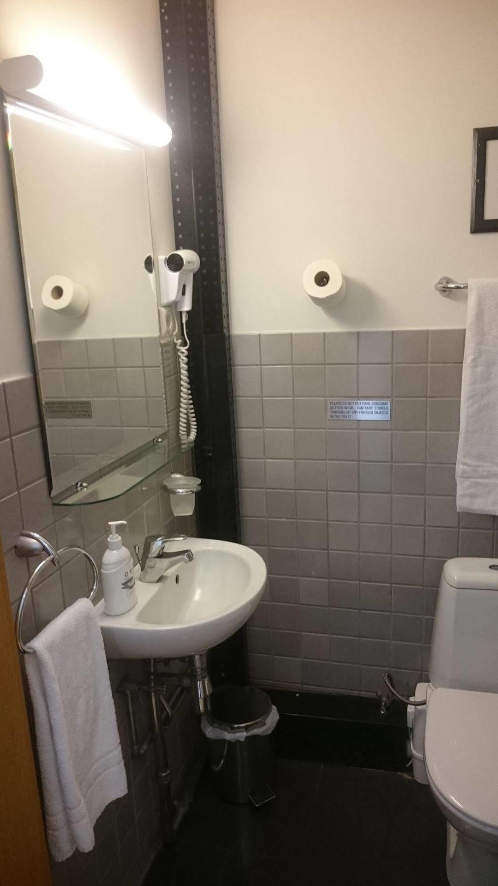 4th Floor Hotel