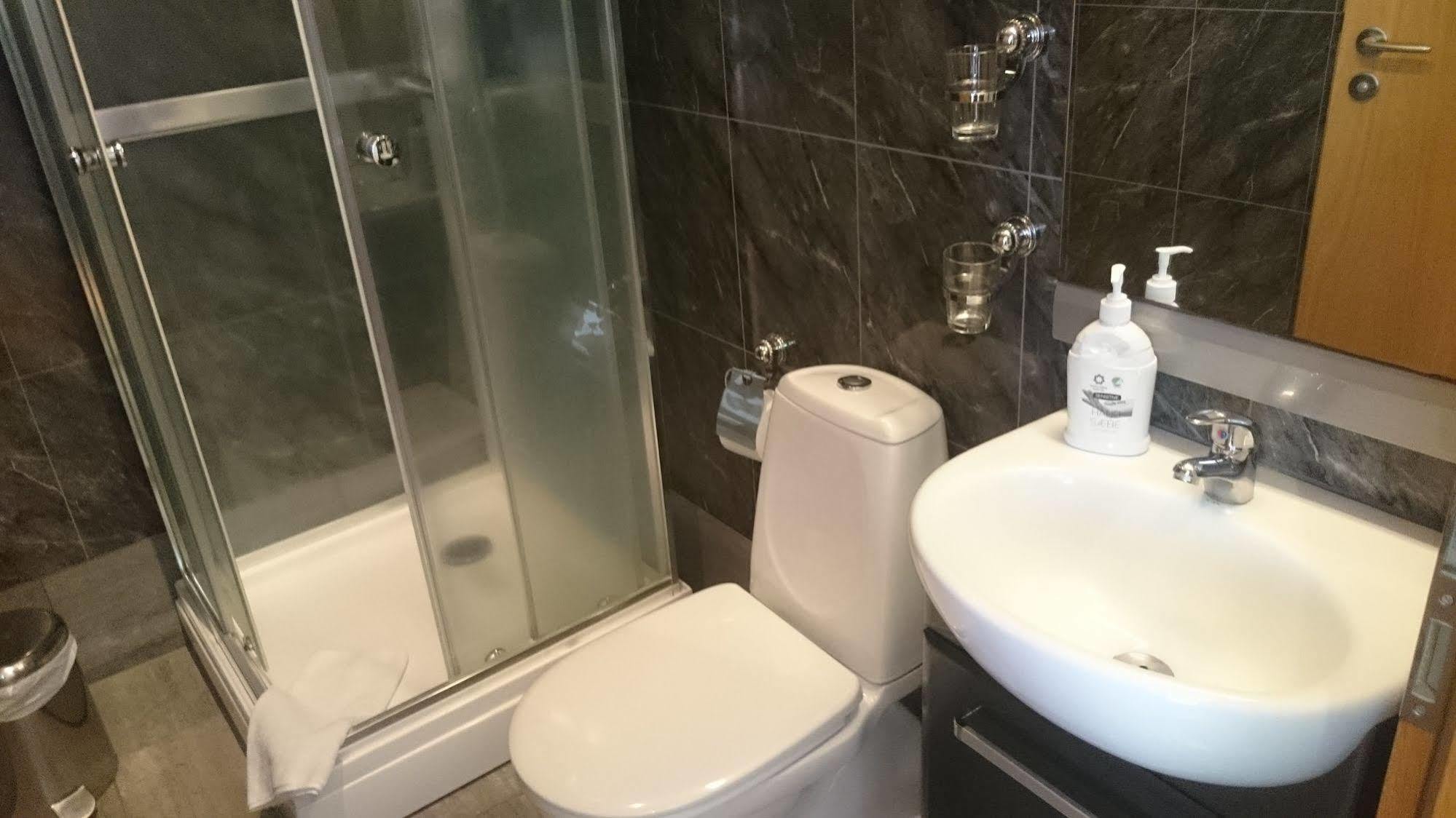 4th Floor Hotel 3*