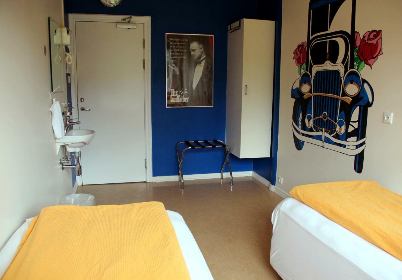 Hostel B47 *