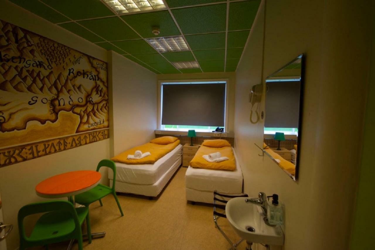 B47 Hostel