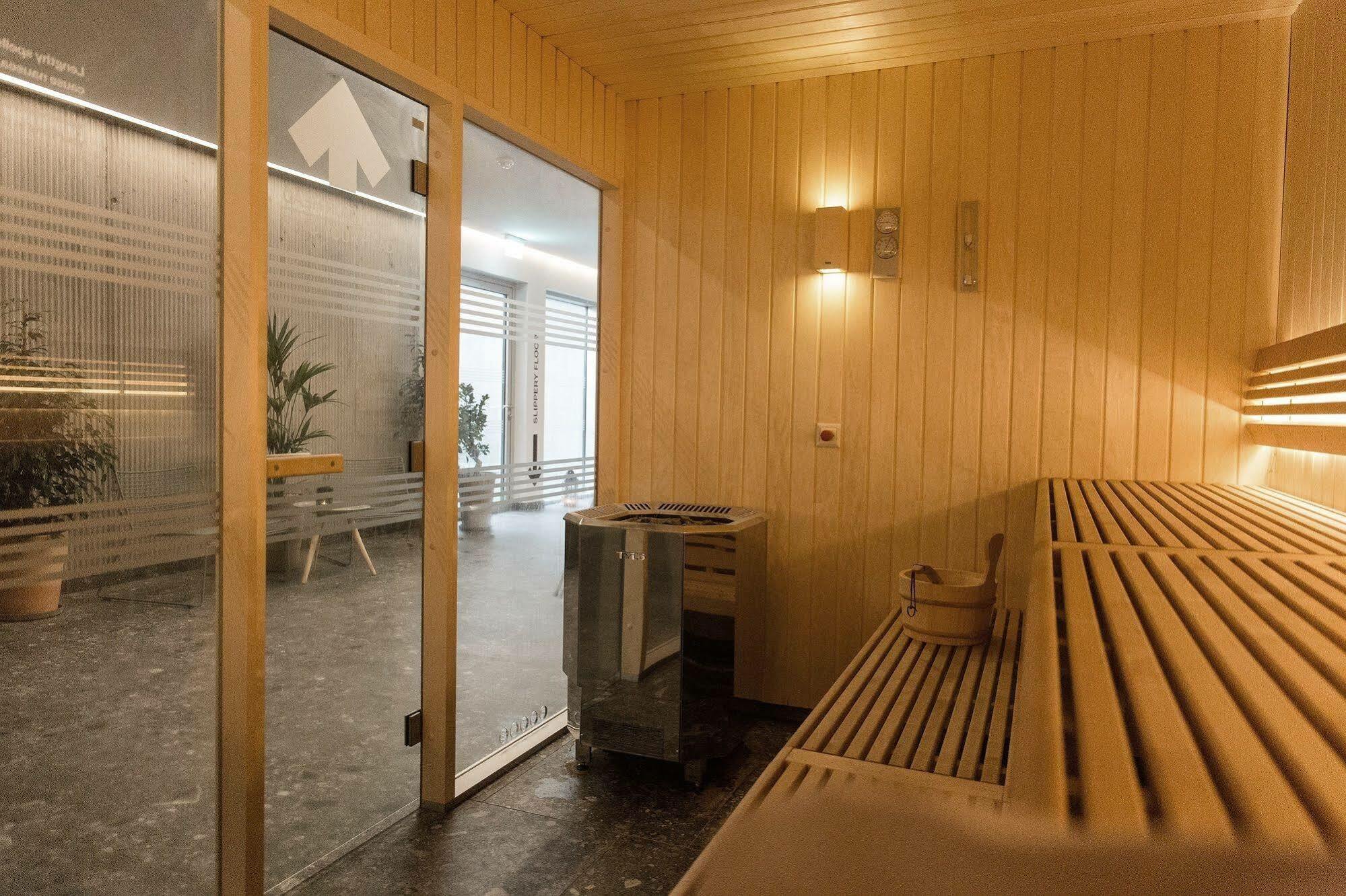 Midgardur By Center Hotel 4*